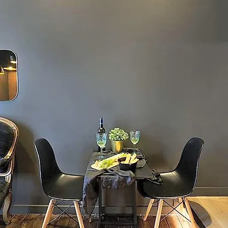 Urban Hotel